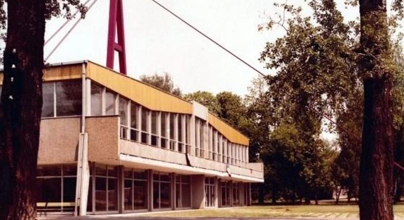 Kerek jubileum - Fél évszázados Győr ikonikus sportcsarnoka - régi fotók