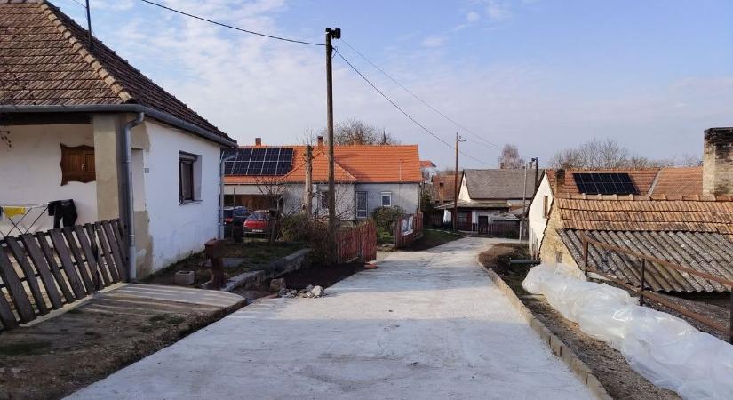 Szakály: építkeztünk, és vettünk tíz választási malacot