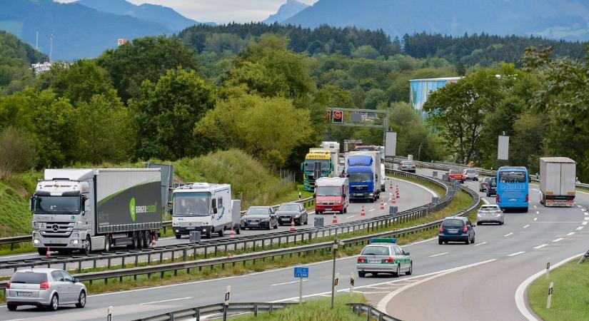 Május 1-jétől életbe lép a szigorítás: ez a magyar autósokat is érinti
