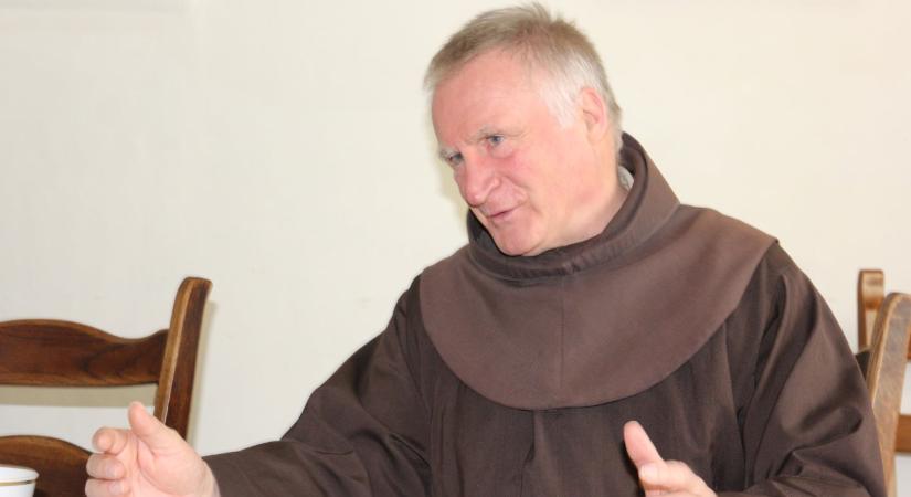 Böjte Csaba: Jézus a legelesettebb emberrel is azonosítja magát