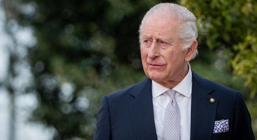 Kiderült, mit súgott Trump Károly királynak