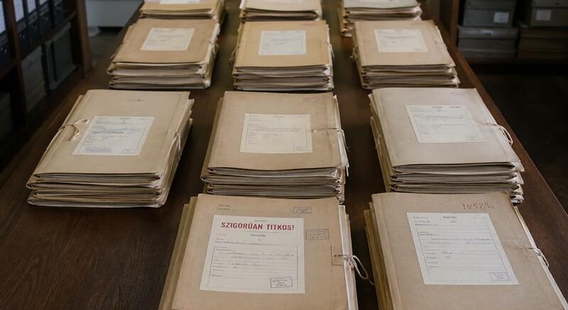 Október 22-én nyilvánosságra hozhatják az ügynökaktákat – ígéretet tett Magyar Péter