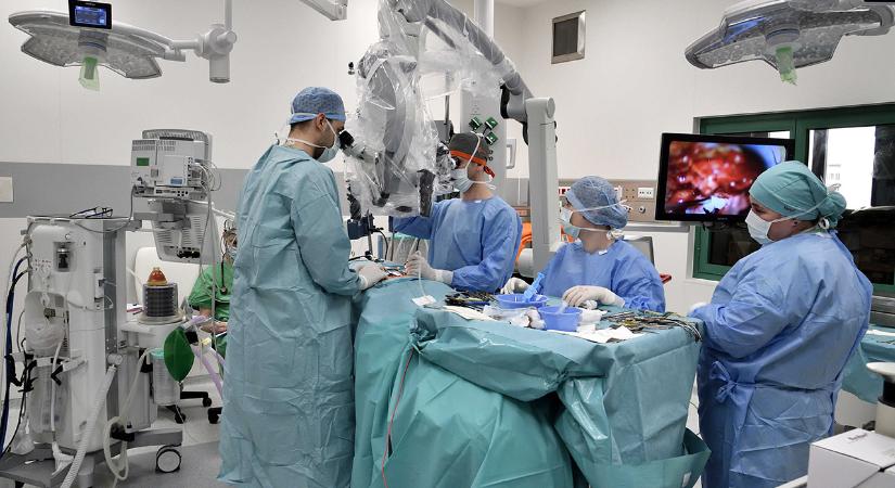 „Elfogy az erő és elfogy az ember, ha nem változtatunk” – interjú Meglécz Katalinnal, a MOK alelnökével arról, mik a legsürgősebb teendők az egészségügyben