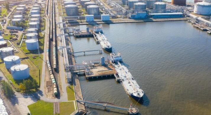 Gond lehet Berlin olajellátásával?– Leáll a kazah olajszállítás Németország felé