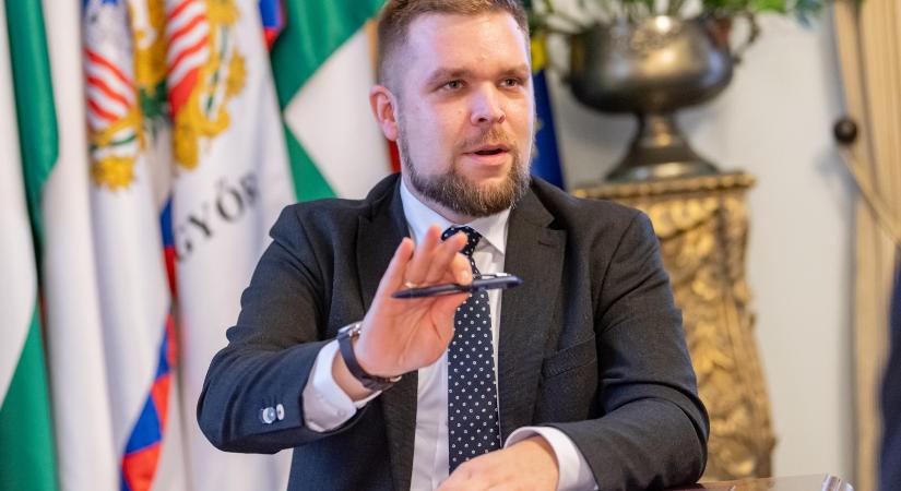 Nyomozók szálltak ki Győrben az egyik fideszes felügyelet alatt álló céghez, a városházán bizonyítékokat kapott a lakáskasszaügyben is