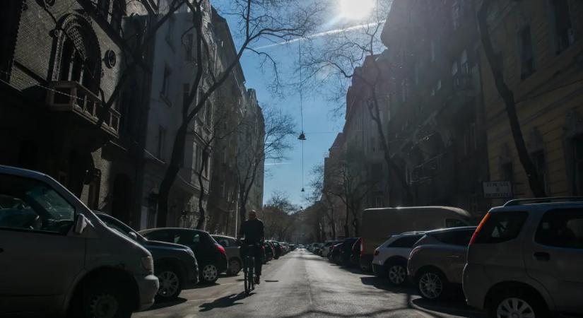 Szerdán még megerősödik a szél, vasárnap már 25 fok is lehet