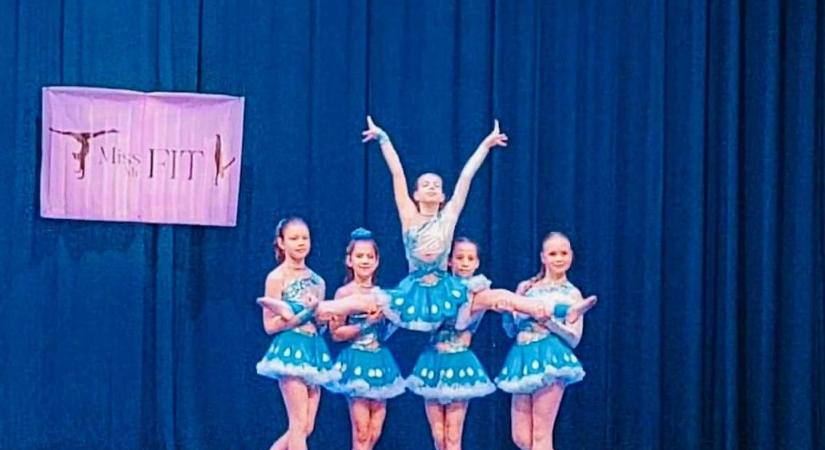 Kilenc bajnoki címet szereztek a kaposvári fitneszesek