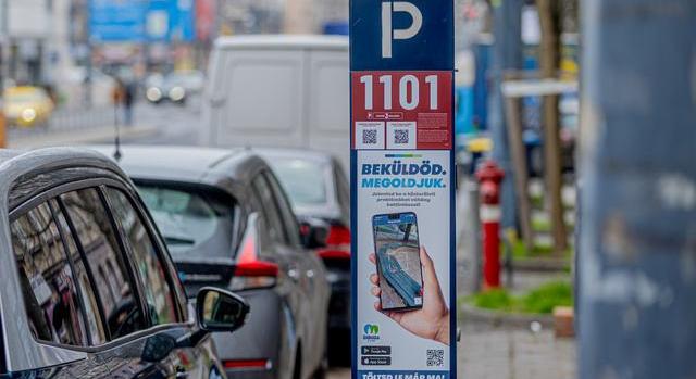 Megváltozik a parkolási rend: ezt a fontos budapesti útszakaszt érinti
