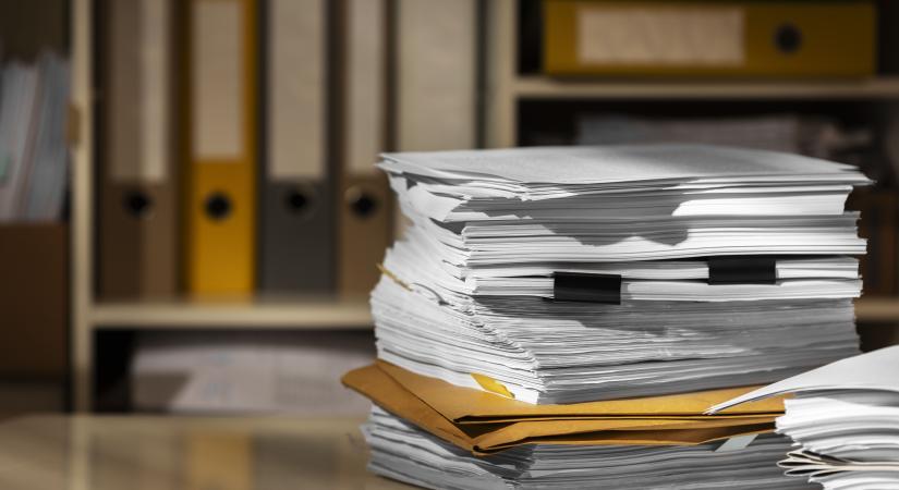 Októberben nyilvánosságra hozzák az ügynökaktákat