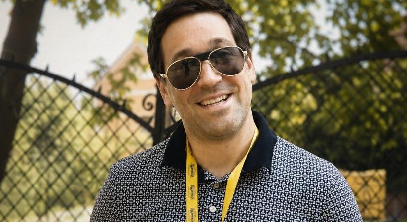 Rogánék istenesen kitömték még Balásy cégeit közpénzzel a választások előtti hetekben