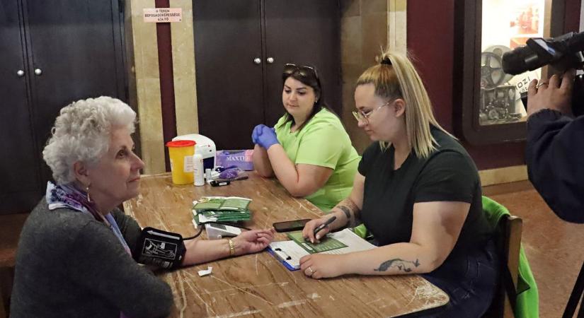 A zalai plazmaközpont ismét a lakosság szolgálatába állt – ingyenes szűrésekkel várták az érdeklődőket (galéria, videó)