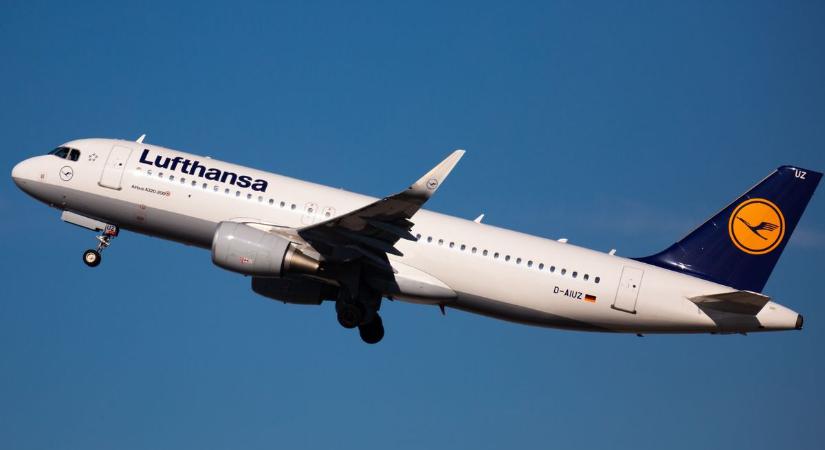 Furcsán zümmögött, süllyedt, majd eltűnt - órákig körözött egy repülő Tolna felett