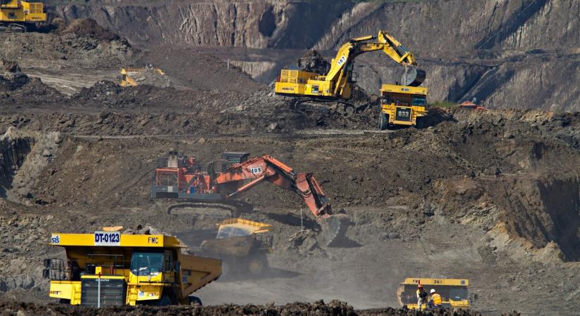 Kína már több mint egy tucat kulcsfontosságú nyersanyag kitermelésében az első