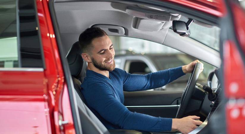 Csak használt autóra futja, de úgy vigyáznak rá a magyarok, mintha családtag lenne