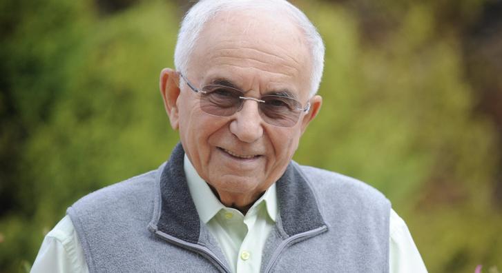 Előkerült egy fotó Vitray Tamás és felesége örökbefogadott fiáról