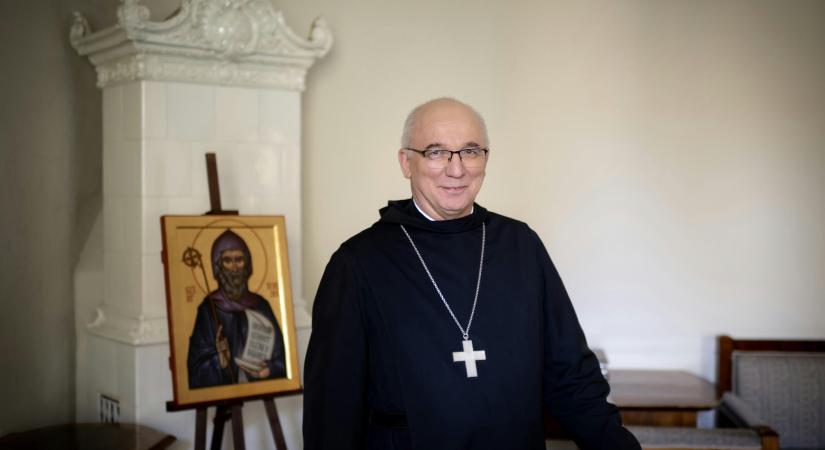 Hortobágyi T. Cirill pannonhalmi főapát: A hatalom túlszerette az egyházakat