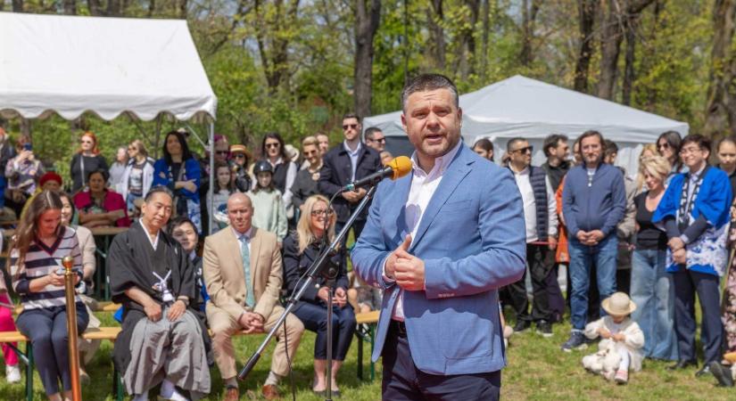 Ellentmond Nicuşor Dan államfőnek a PNL alelnöke