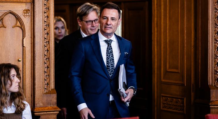 A Szőlő utca-ügy egyik áldozata elfogadhatatlannak tartja, hogy Tuzson Bence beül a parlementbe