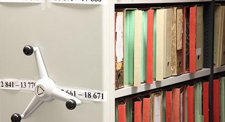 Jelképes napon nyitják meg az ügynökaktákat