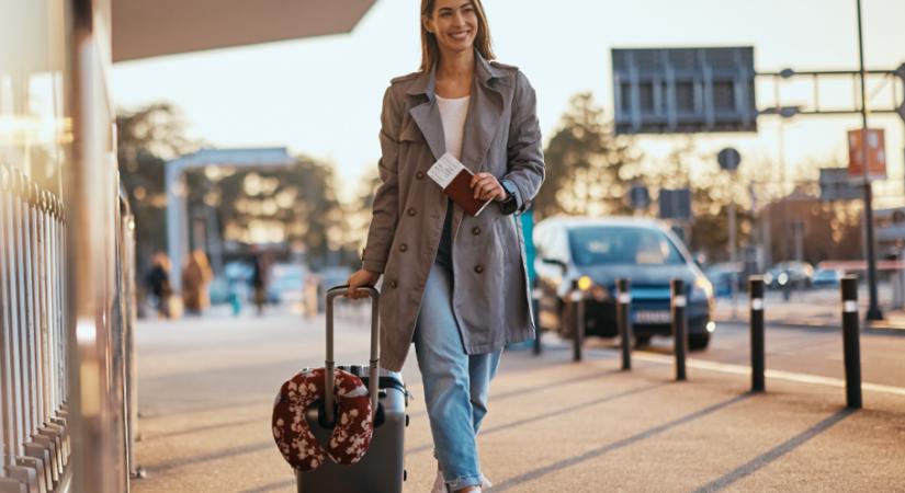 Teniszlabda a kézipoggyászban? Íme néhány utazási hack a kényelmesebb repülésért