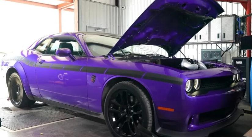 1700 lóerős amerikai szörnyeteg: brutális milyen erőt küld a kerékre