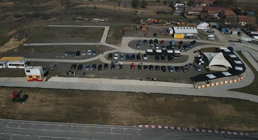 Jótékony autósok és motorosok találkoznak Hajdúhadházon a hétvégén