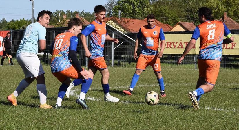 Vármegye III.: hatot vágott a Jászágó, tíz meccse veretlen a Jászkisér – galériával