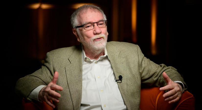 „Ugrattam volna a Demokratikus Koalícióval, aminek több plakátja volt, mint szavazója” – Három éve hunyt el Vágó István, a barátai emlékeznek rá