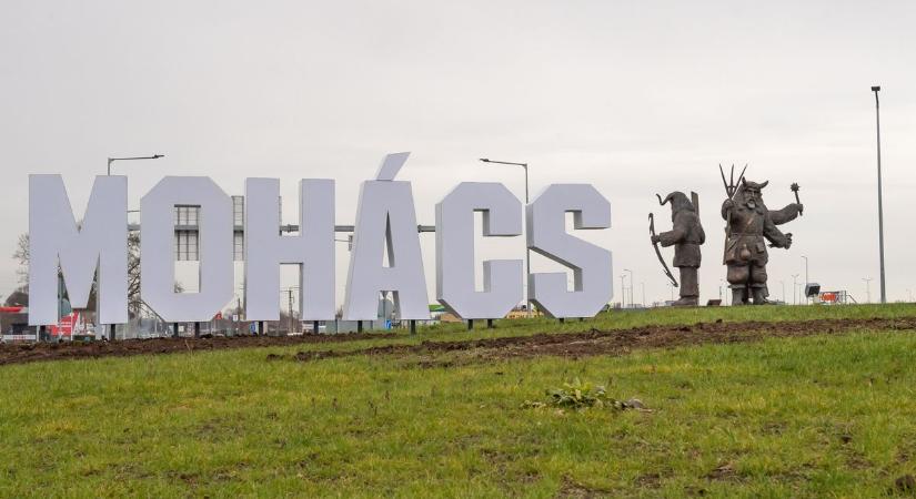 Már 2x2 sávon közlekedhetnek az autósok a „Busó” körforgalomtól az M6 autópályáig