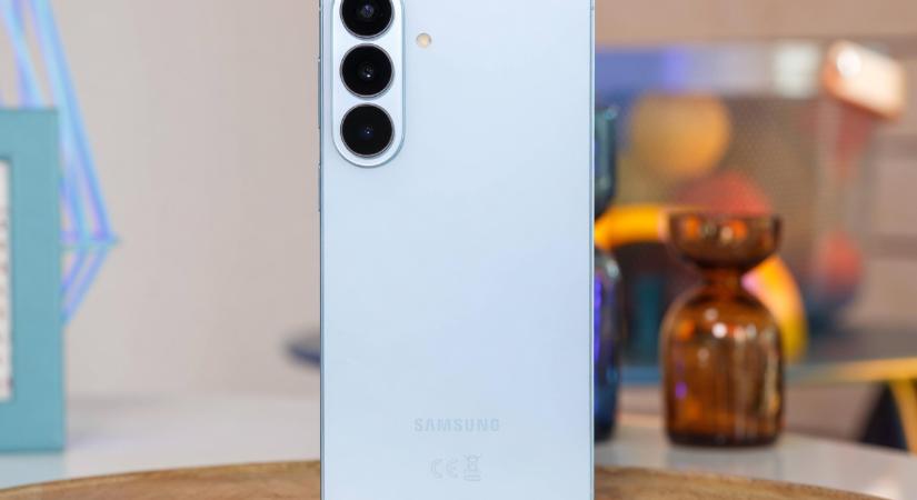 Megváltozhat a kamerák helye a Samsung Galaxy S27 modelleken