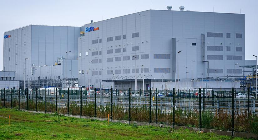 Zöldebb működésre vált a debreceni EcoPro: technológiai innovációval és fokozott környezettudatossággal fejlesztik az üzemet