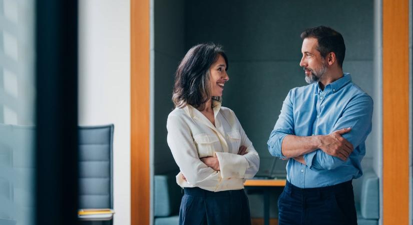 A testbeszéd, ami ellened dolgozik, miközben próbálsz jó benyomást kelteni