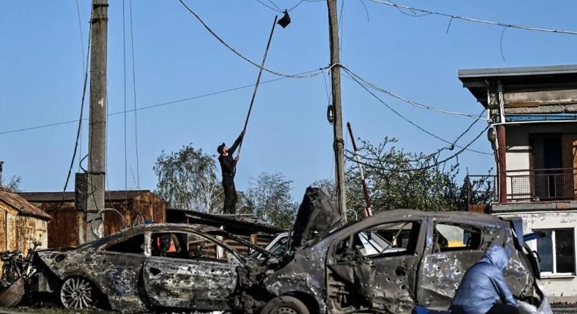 Újabb csapás az ukrán energiarendszerre: több régióban maradtak áram nélkül