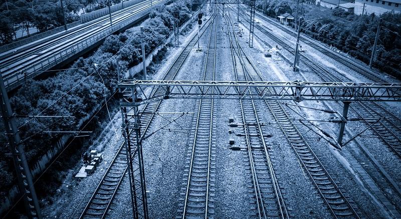 Éjszakai, zajjal járó vasúti munkákra kell számítani Szolnok térségében