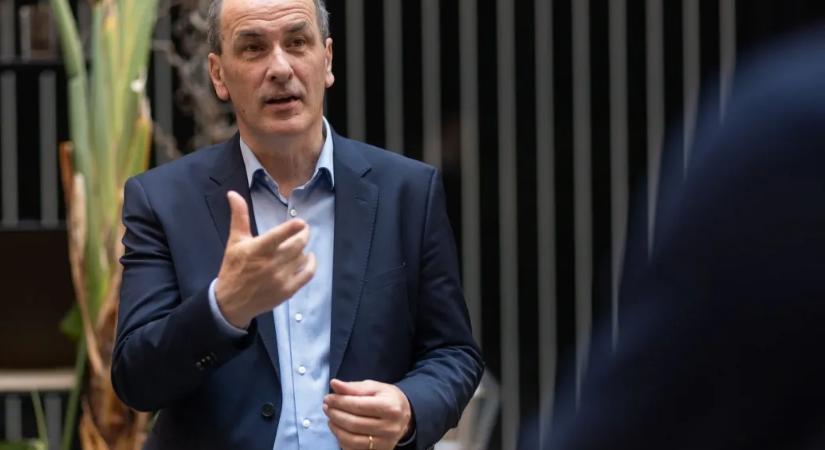 Hegedűs Zsolt egyeztetett az egyedi gyógyszerkérelmeket elbíráló alapítvánnyal, év végéig marad a mostani rendszer