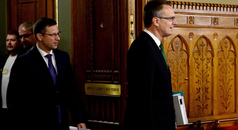 Rétvári Bence: Emelt fővel távozunk