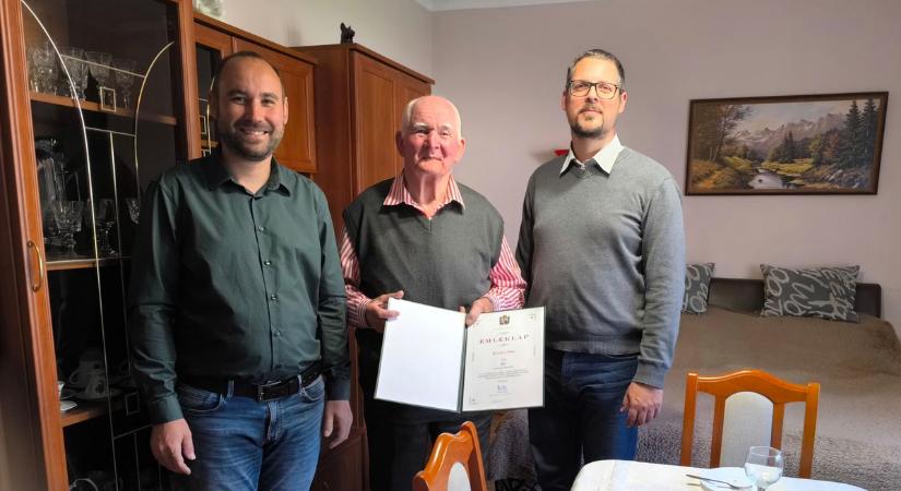 Valami titokzatos erő lakozik Magyarlakon – de mi lehet vajon a hosszú élet receptje?