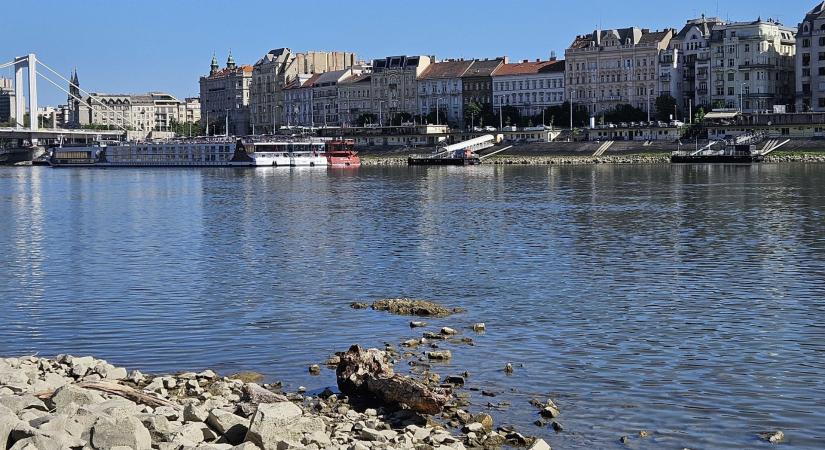 Szárazság: már az Ínség-szikla is a felszínre került a Gellért-hegy lábánál
