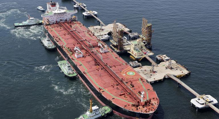 Jó, rossz, legrosszabb – forgatókönyvek az iráni blokád által okozott energiaválságra és nyári nyaralásra