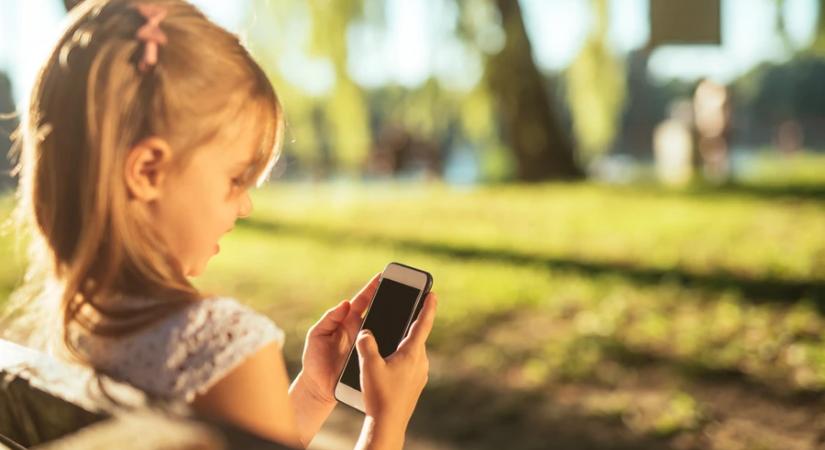 A gyermekek Facebook- és Instagram-használata miatt ment neki a Metának az Európai Bizottság