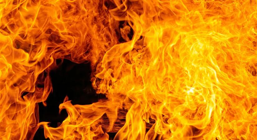 Templomban csaptak fel a lángok, megrázó videó