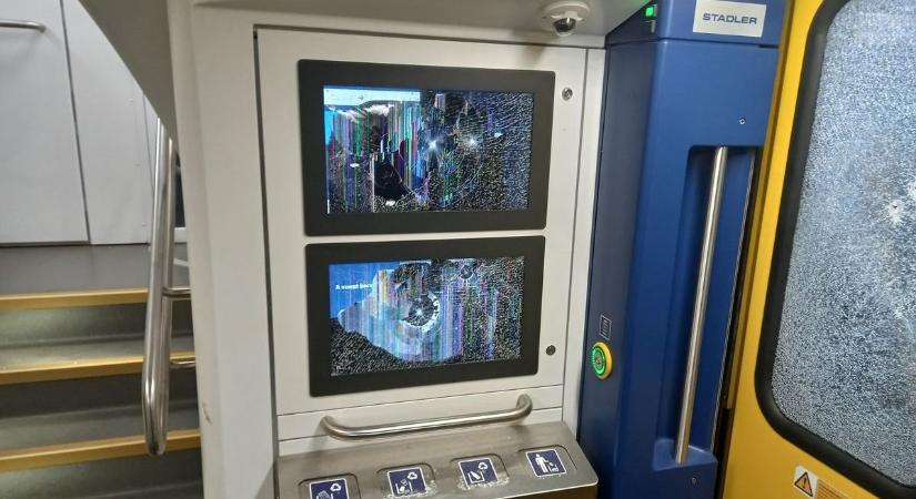 Éjszakai ámokfutás a vasútállomáson, több mint huszonegy milliós kár keletkezett