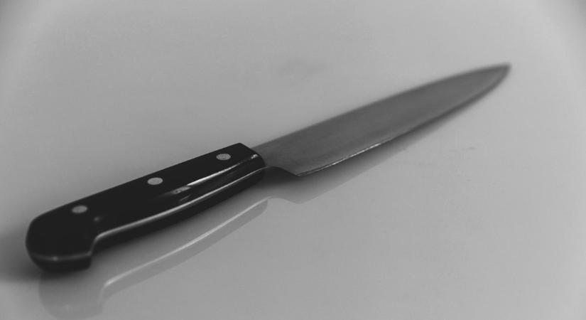 Hőstettet hajtottak végre a magyar légimentők: a nyílt utcán műtöttek meg egy szíven szúrt férfit