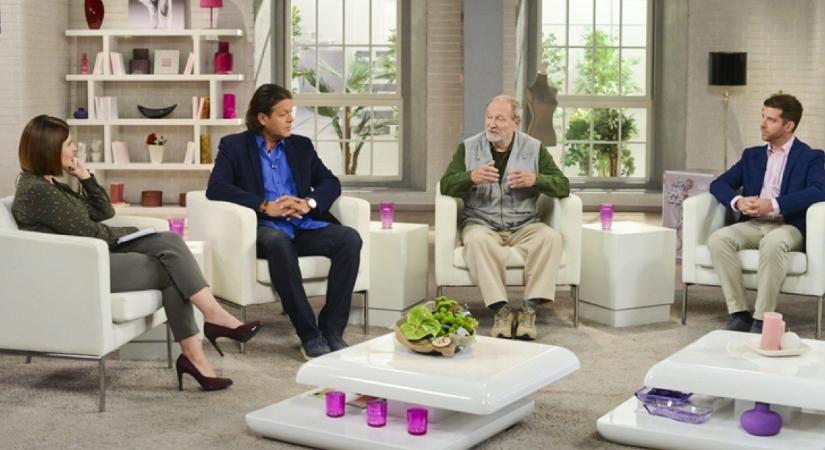 Meglepetés: mostantól férfi műsorvezetője lesz a Ridikülnek, a kommentelők egy rejtélyes fénykép alapján kezdtek lázas találgatásokba