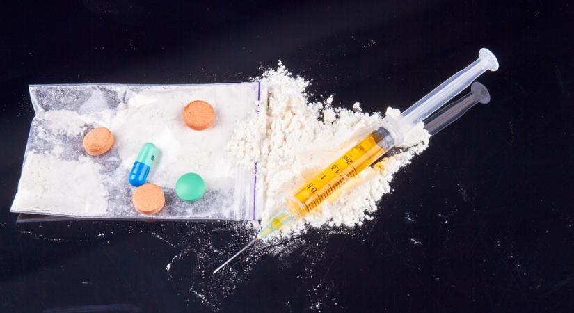 Fordulat a csepeli droggyár ügyében: szabadlábra került a feltételezett vegyész