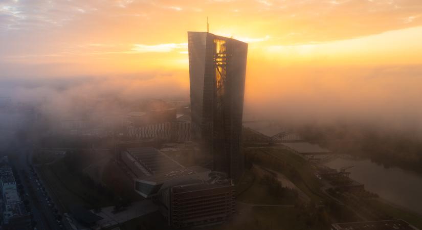 Kritikus szintről fordulhat az euró az EKB kamatdöntése után