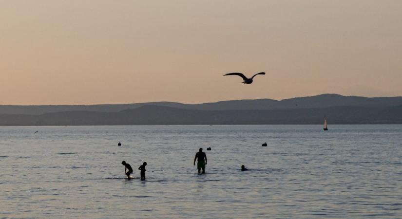 Ijesztően alacsony a Balaton, a Velencei-tó és a Duna budapesti vízszintje is