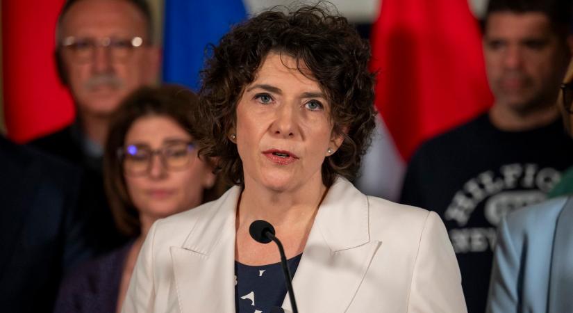 Teljes káosz a Demokratikus Koalíciónál: megszűnnek vagy mégsem?