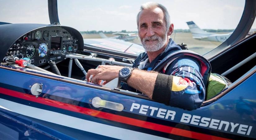 Besenyei Péter is jön a szentkirályszabadjai majálisra, látványos show várható (képek)