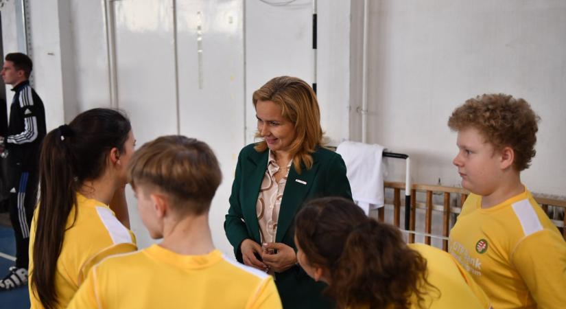 Széles Diána nélkül ez nem sikerülhetett volna – Dodgeball-kupát rendeztek debreceni diákoknak